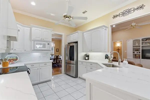 217 Ridge Hollow Trail, Weatherford, TX 76087