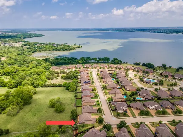 10002 Edgeway Circle, Rowlett, TX 75089