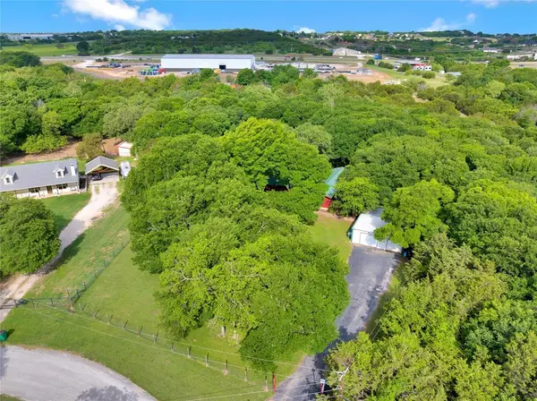 205 Bluebonnet Court, Cresson, TX 76035