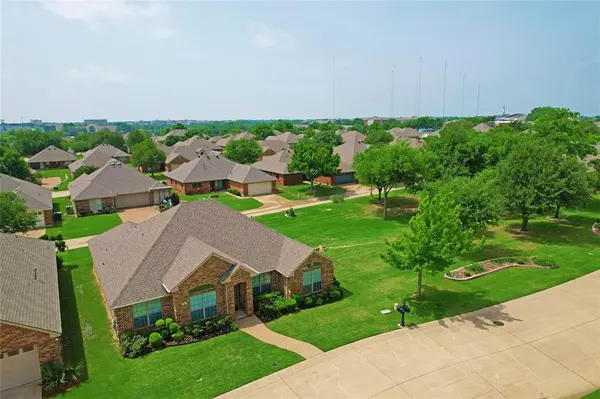 110 Crestway Drive #29, Cedar Hill, TX 75104