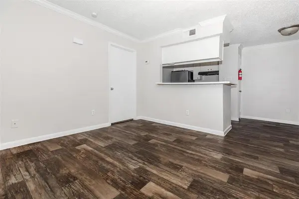 10402 Sandpiper Drive #9-115, Houston, TX 77096