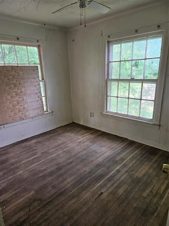 1806 N Culberson Street, Gainesville, TX 76240