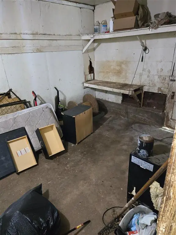 1806 N Culberson Street, Gainesville, TX 76240