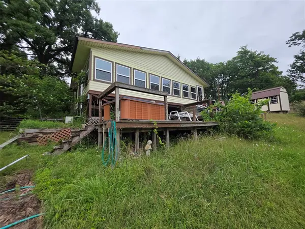 100 Tangle Drive, Tool, TX 75143