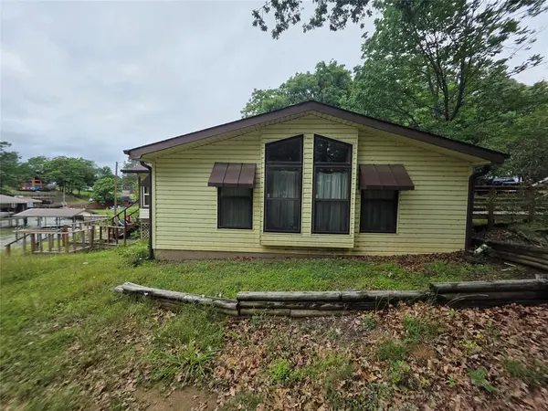 100 Tangle Drive, Tool, TX 75143