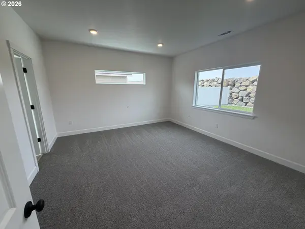 851 NE Laurel Springs DR, Hermiston, OR 97838