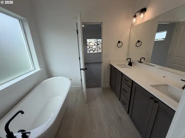 851 NE Laurel Springs DR, Hermiston, OR 97838