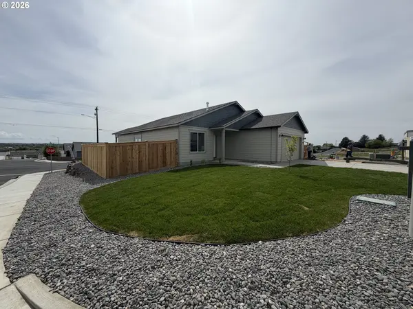 848 NE Laurel Springs DR, Hermiston, OR 97838