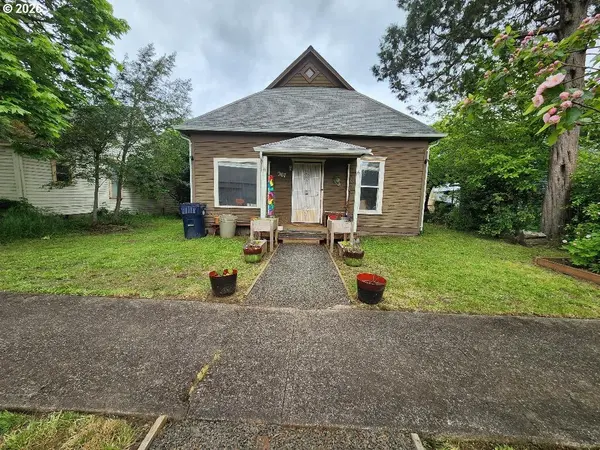 967 GREENWOOD ST, Junction City, OR 97448