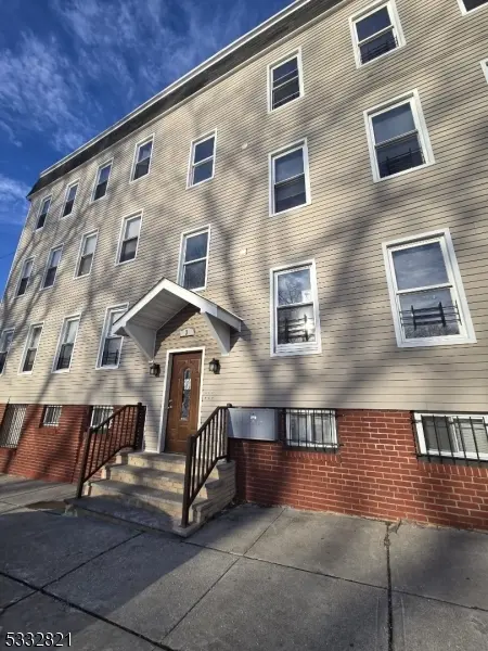 3 May St, Irvington Twp., NJ 07111