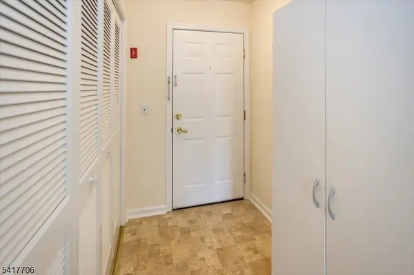 93 Park Edge, Berkeley Heights Twp., NJ 07922