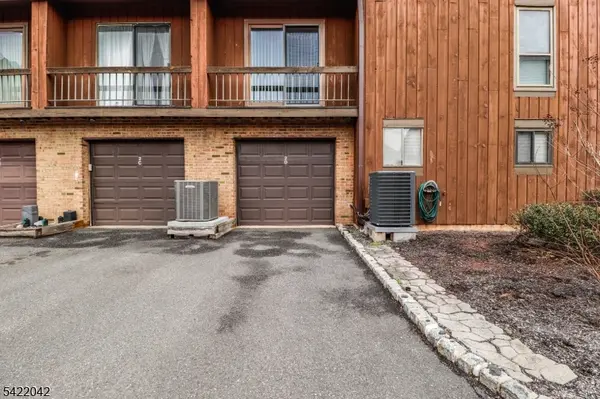 498 Auten Rd 2D, Hillsborough Twp., NJ 08844