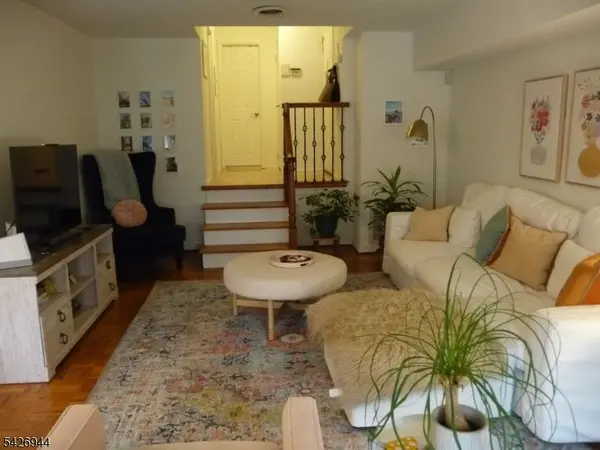 29 Up Mountain Ave C2902 #2, Montclair Twp., NJ 07042