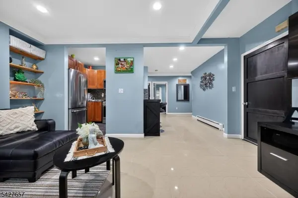 165 Macarthur Ave, Garfield City, NJ 07026