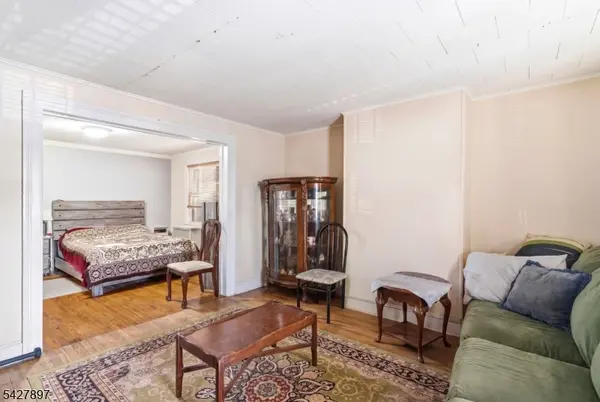 805-807 4Th Ave, Elizabeth City, NJ 07202