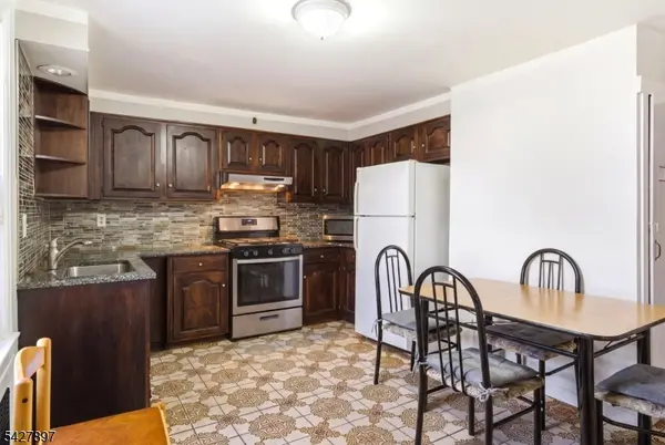 805-807 4Th Ave, Elizabeth City, NJ 07202