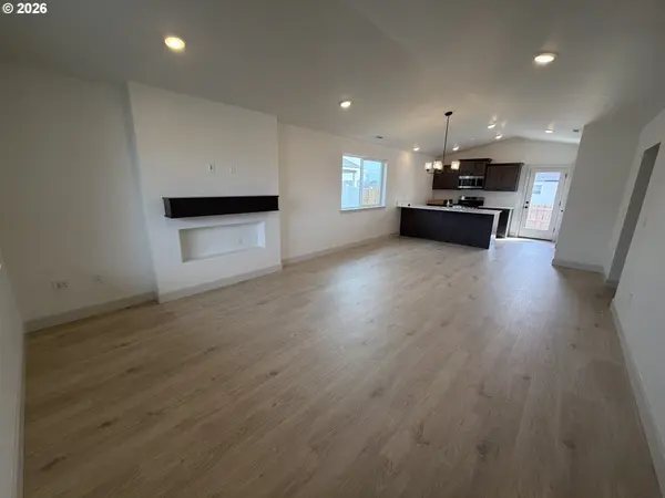 876 E Kinsley AVE, Hermiston, OR 97838