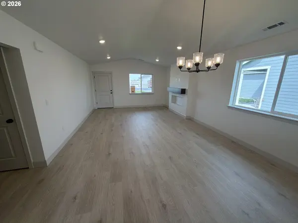 876 E Kinsley AVE, Hermiston, OR 97838