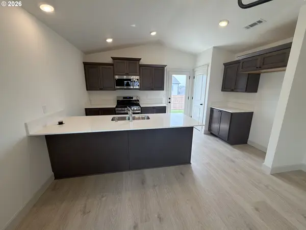 876 E Kinsley AVE, Hermiston, OR 97838