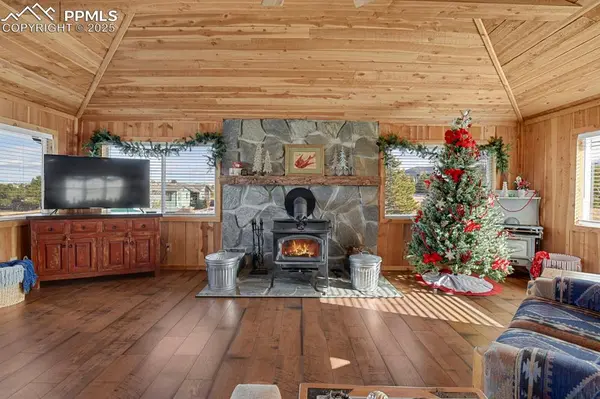 1053 Will Scarlet DR, Divide, CO 80814