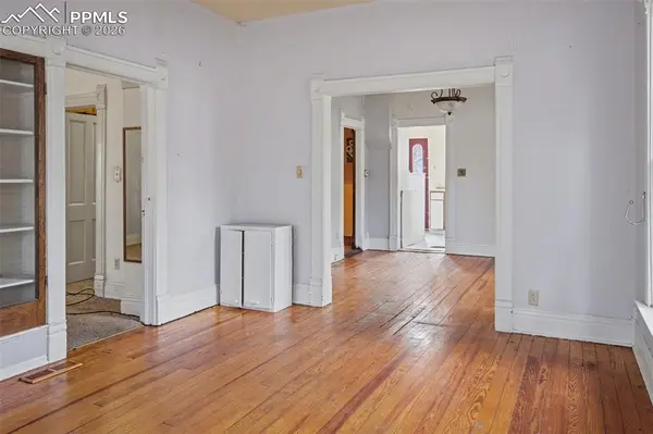 1513 W Cucharras ST, Colorado Springs, CO 80904