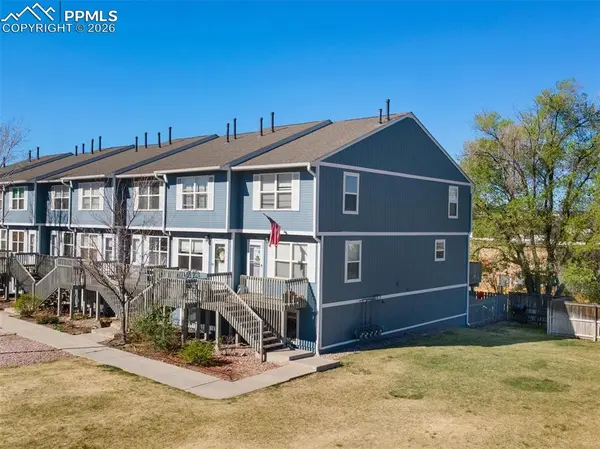 1882 Oakcrest CIR, Castle Rock, CO 80104