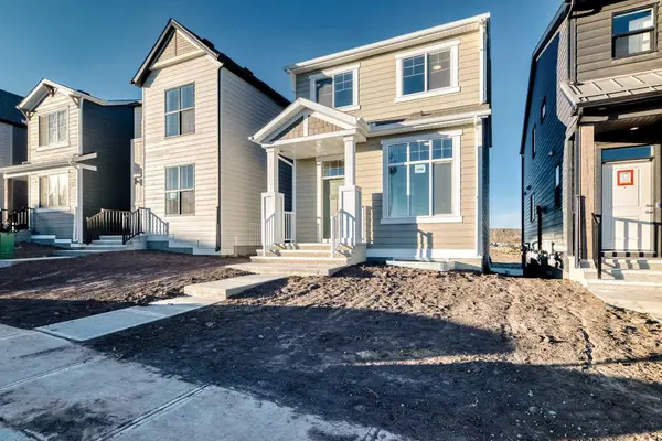 1058 Sawgrass Link NW, Airdrie, AB T4B5V2
