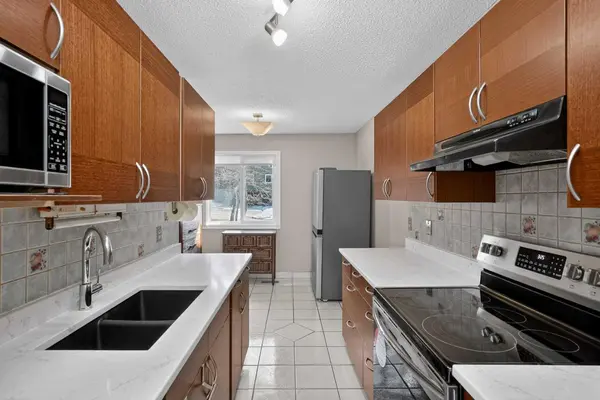 210 86 AVE SE #79, Calgary, AB T2H 1N6