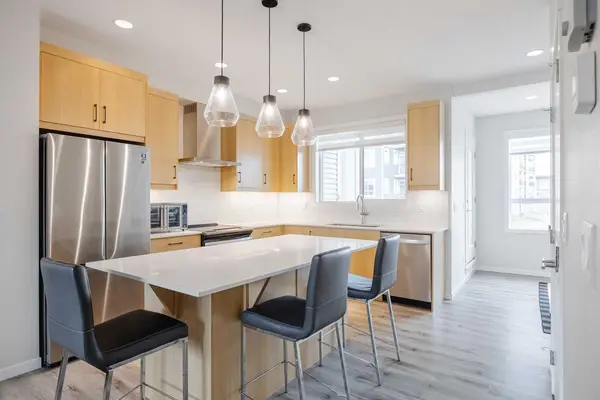 59 Walgrove PLZ SE, Calgary, AB T2X 4E1