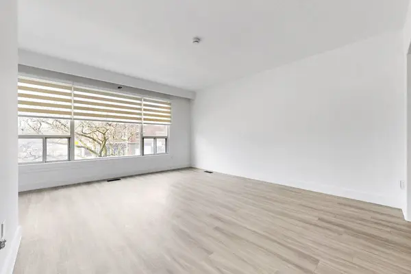 809A St Clair AVE W, Toronto C02, ON M6C 1B9