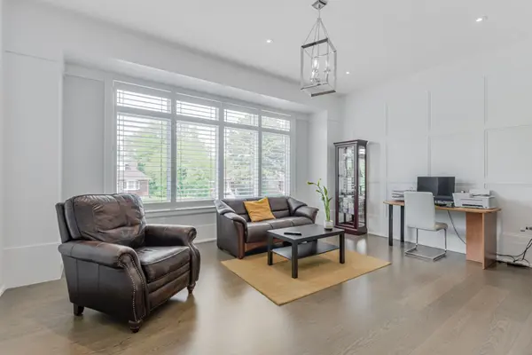 111 Codsell AVE, Toronto C06, ON M3H 3W2