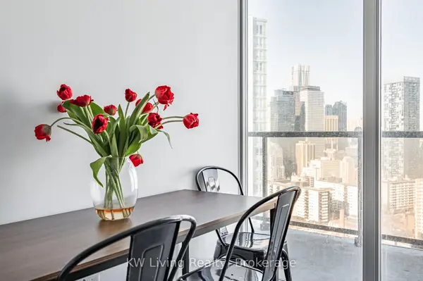 159 Wellesley ST E #1909, Toronto C08, ON M4Y 0H5