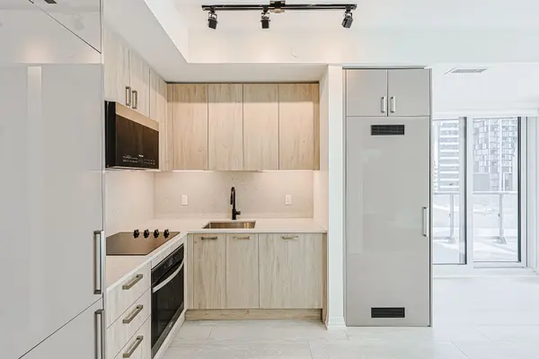 280 Dundas ST W #604, Toronto C01, ON M5T 0E3