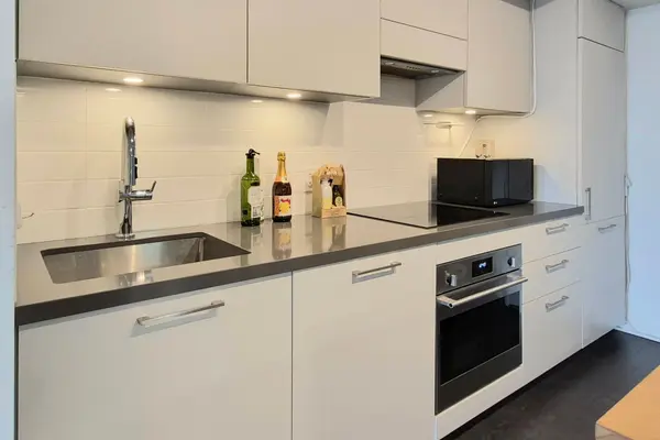 33 Frederick Todd WAY W #319, Toronto C11, ON M4G 0C9