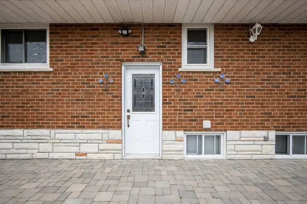 70 Moraine Hill BSMT DR, Toronto E05, ON M1T 2A2