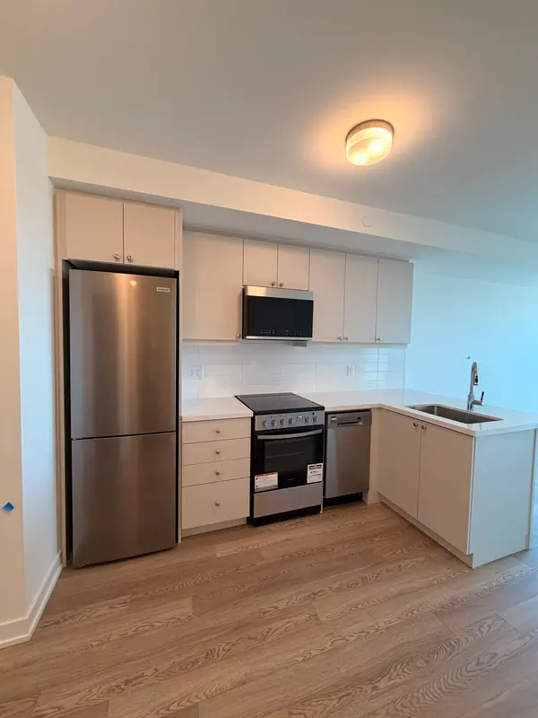 51 Clarington BLVD #1205, Clarington, ON L1C 0H6