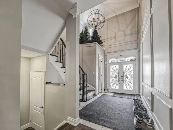 2029 Kurelo DR, Oshawa, ON L1K 0W7