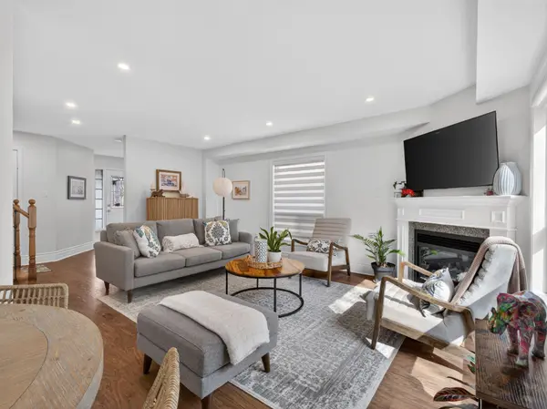 92 Noble DR, Bradford West Gwillimbury, ON L3Z 3B4