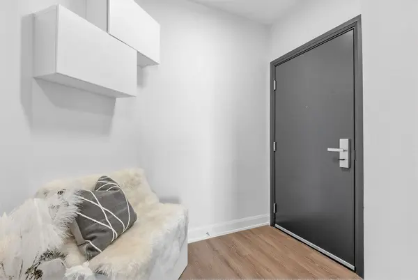 12 Gandhi LN #1009, Markham, ON L3T 0G8