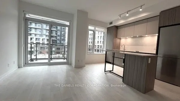 8 Beverley Glen BLVD #306, Vaughan, ON L4J 0L5