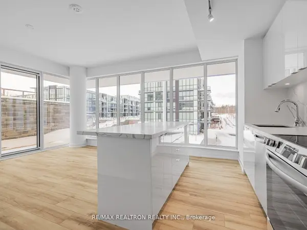 333 Sunseeker AVE #316, Innisfil, ON L9S 0J7