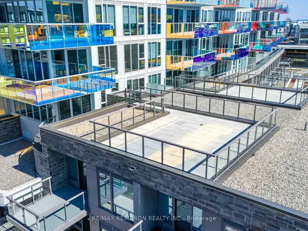 333 Sunseeker AVE #316, Innisfil, ON L9S 0J7