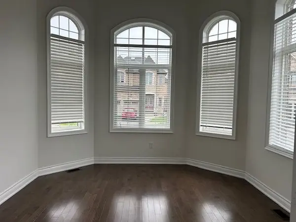 30 Baleberry CRES, East Gwillimbury, ON L9N 0P2