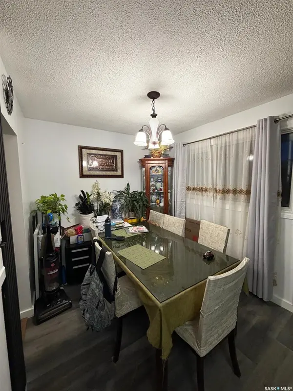 306 X AVENUE N, Saskatoon, SK S7L 3J7