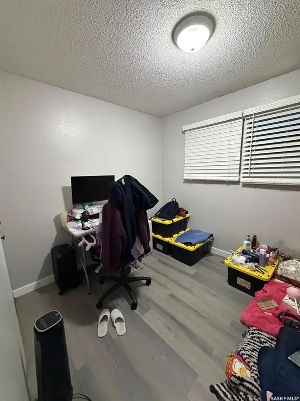 306 X AVENUE N, Saskatoon, SK S7L 3J7