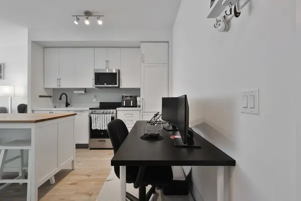 2450 Old Bronte RD #601, Oakville, ON L6M 5P6