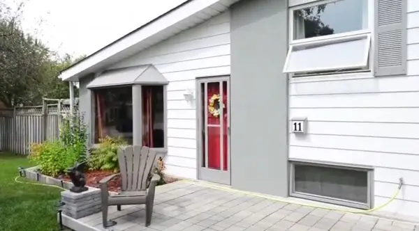 11 Lawrence CRES, Brampton, ON L6W 2P2