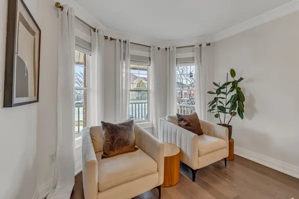 894 Ferguson DR, Milton, ON L6T 6V9