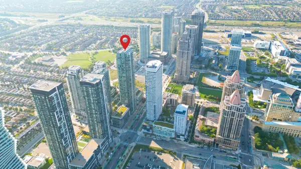 4070 Confederation Pkwy #2908, Mississauga, ON L5B 0E9