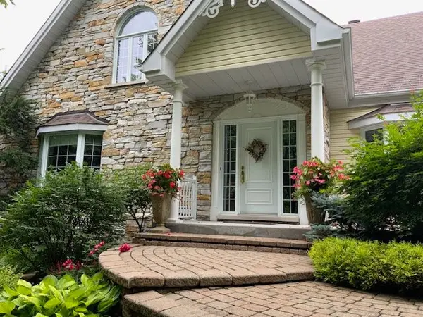 951 Golf Club RD, Champlain, ON K6A 2R2